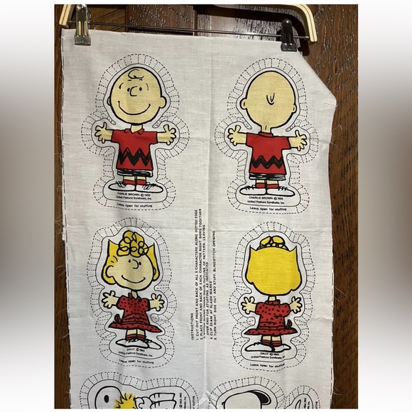 Vintage Peanuts Gang Fabric Panel Charlie Brown Snoopy Lucy Linus Sally - Picture 2 of 9